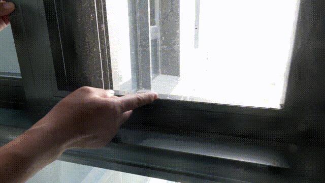 DƬ